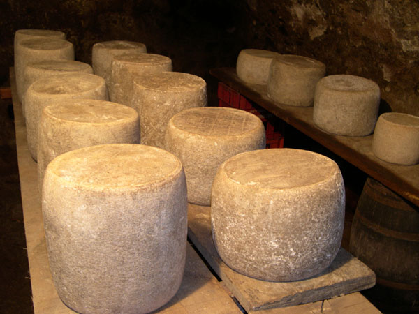 Production des fromages aux burons